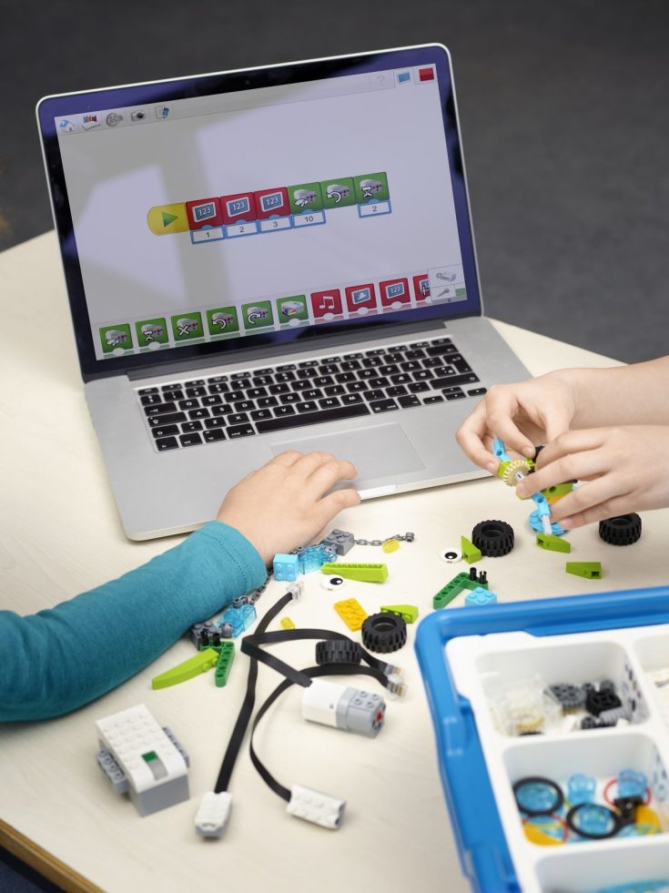 Learning to code with LEGO® WeDo 2.0