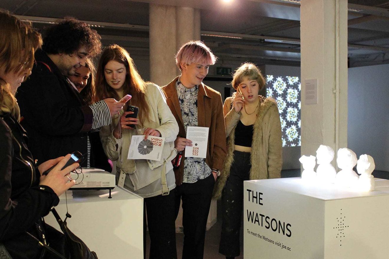 Joe McAlister, Meet the Watsons (2016), sculpture and digital projection