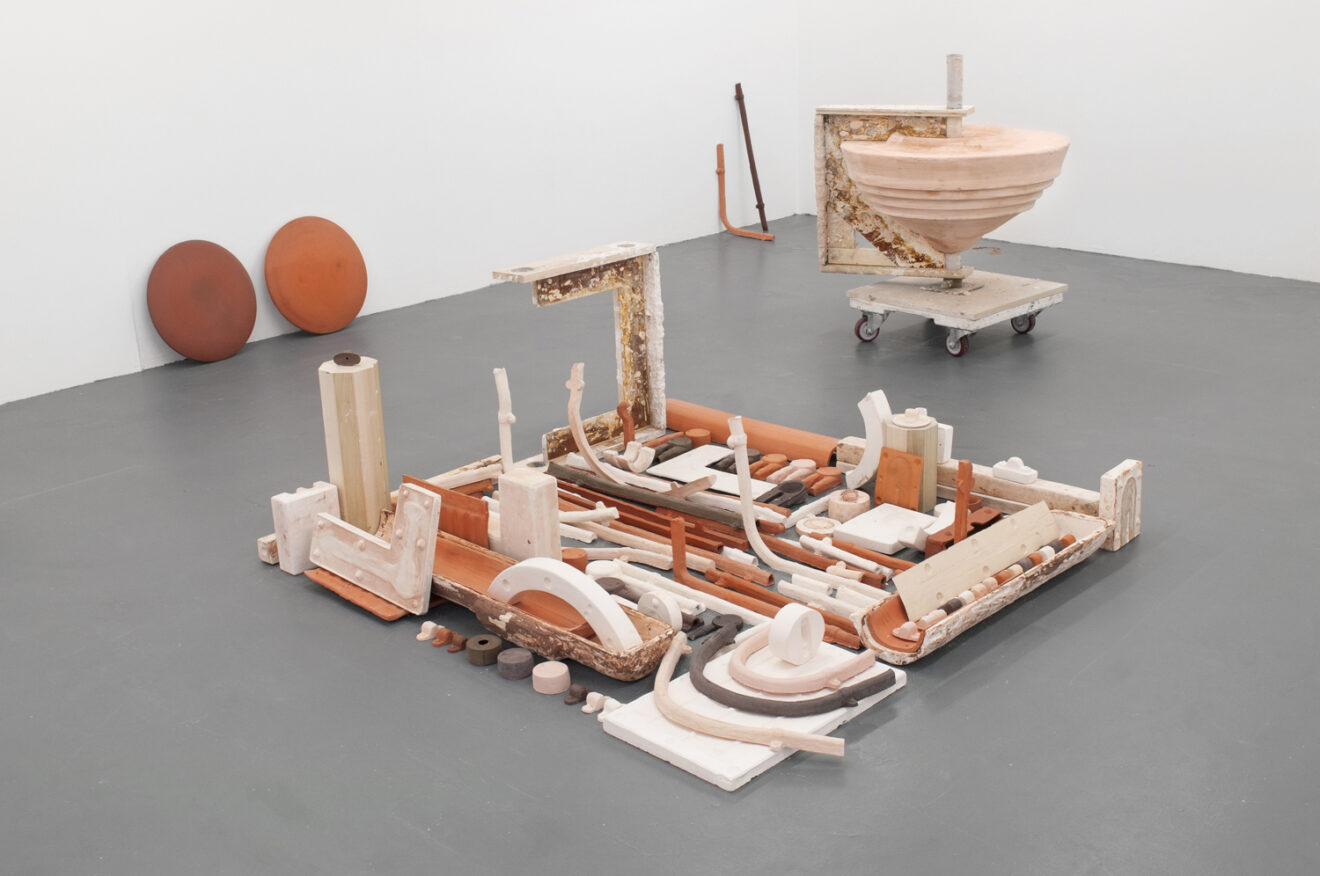 BLOOM, Katharina Fitz (2019). Ceramic, plaster, wood, steel, rachet strap, castors